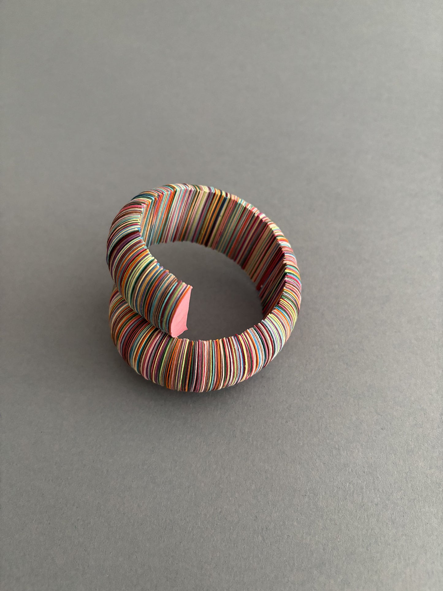 Bracciale di carta melange di colori - Verde Alfieri