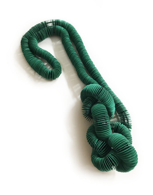 Tre nodi, collana lunga in carta verde con nodi - Verde Alfieri