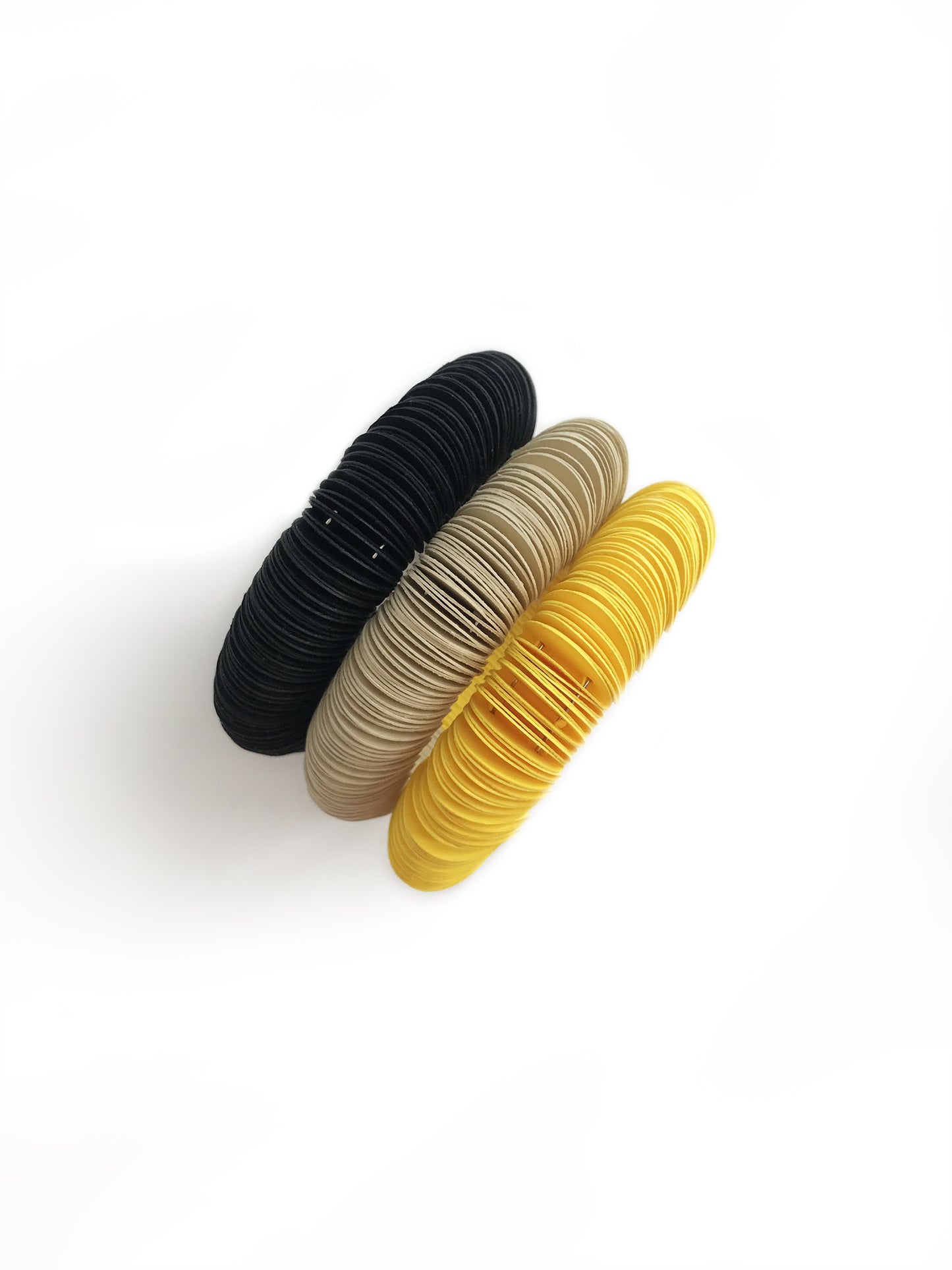 Bracciale a serpente di carta colorata