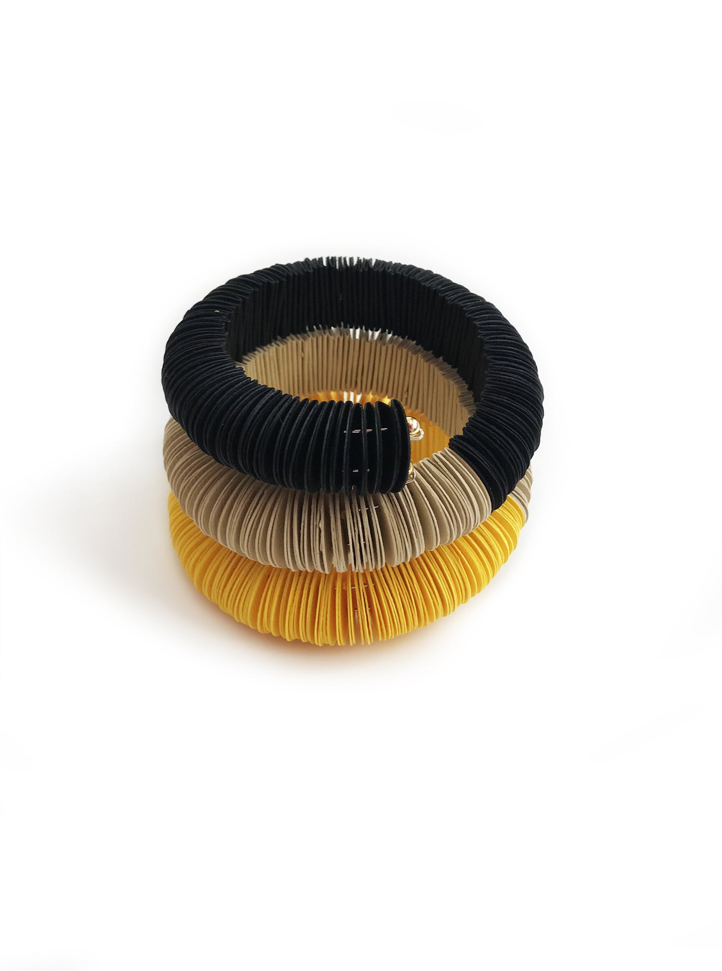 Bracciale a serpente di carta colorata