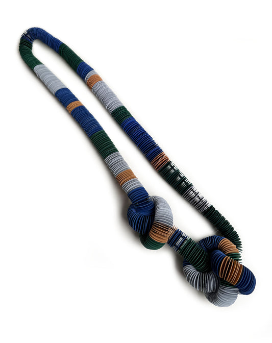 Tre nodi, collana di carta lunga multicolore - Verde Alfieri