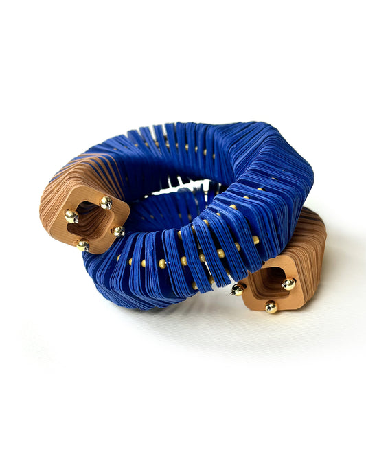 Dune, bracciale in carta blu e giallo